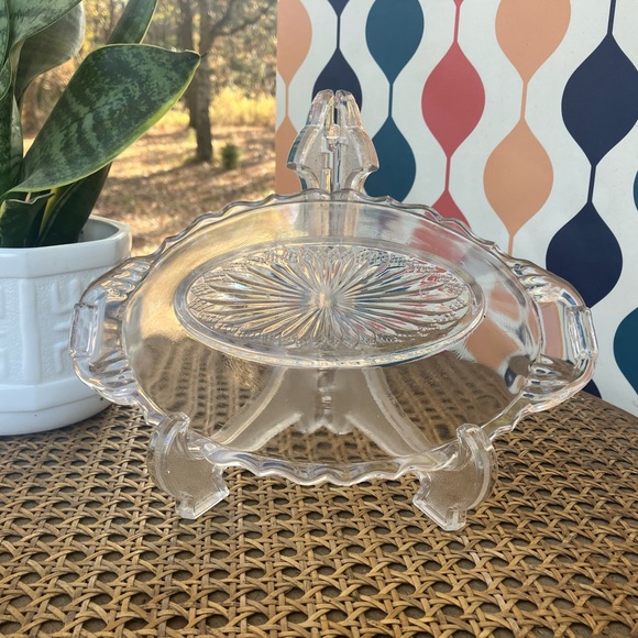 Clear Pressed Glass Starburst Doubled Handled Serving/Relish Dish - Picture 7 of 11